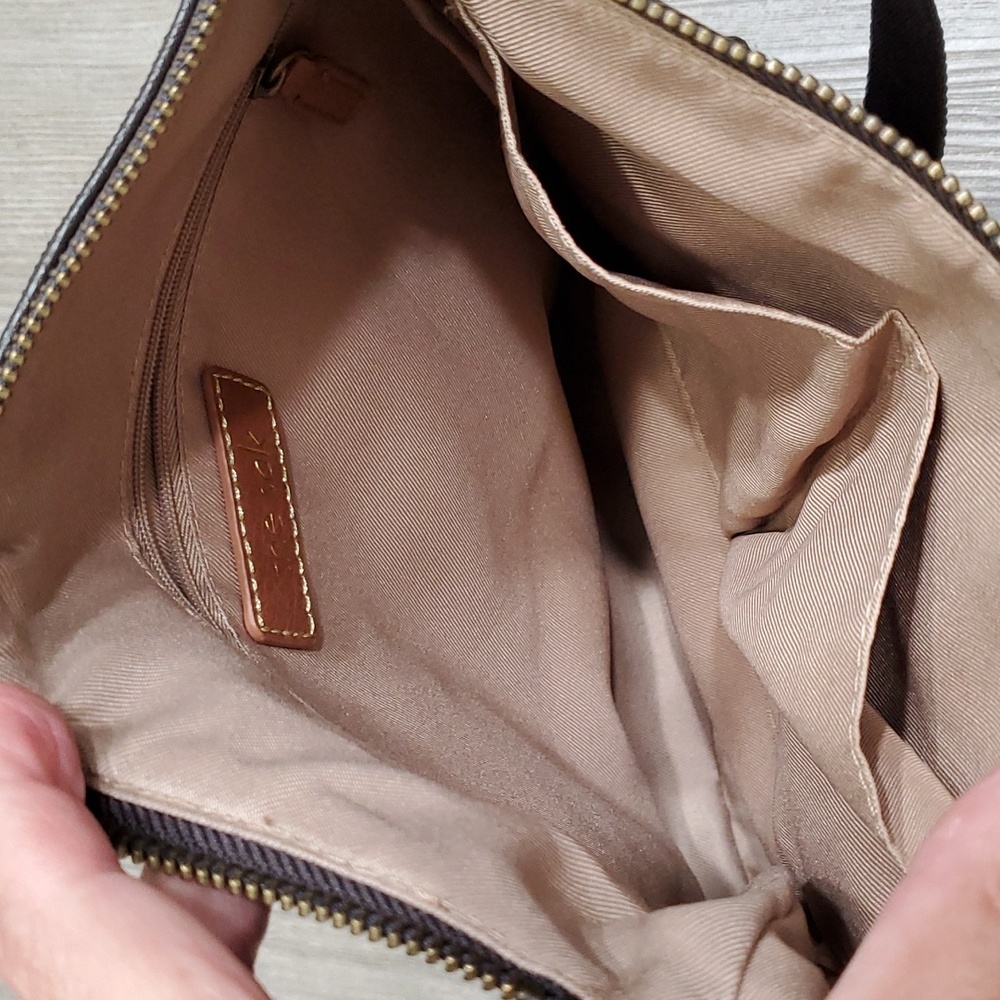 The Sak crossbody - Picture 7 of 9